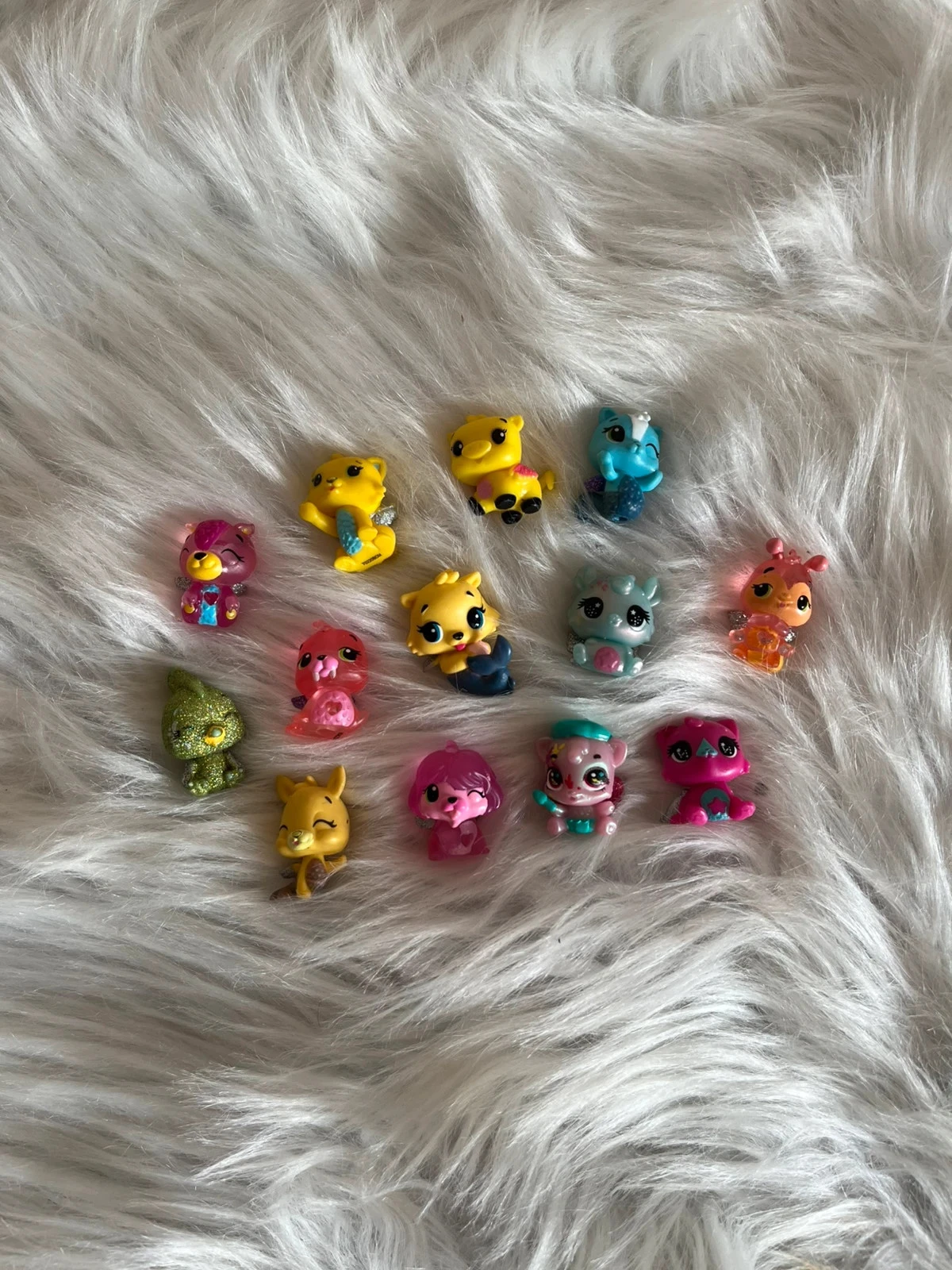 Lot de figurines Hatchimals CollEGGtibles